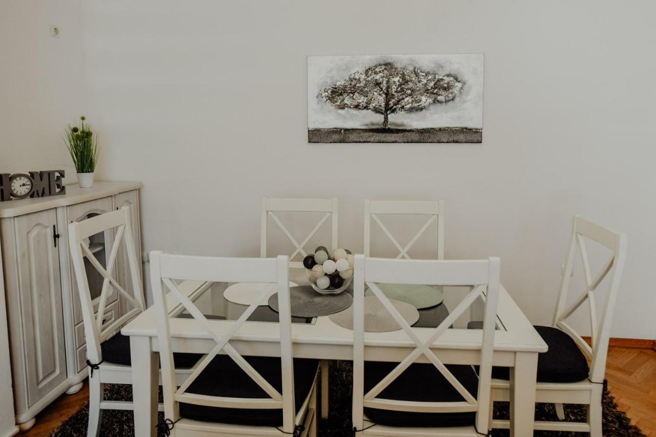 Apartman M5 Ðakovo Buitenkant foto